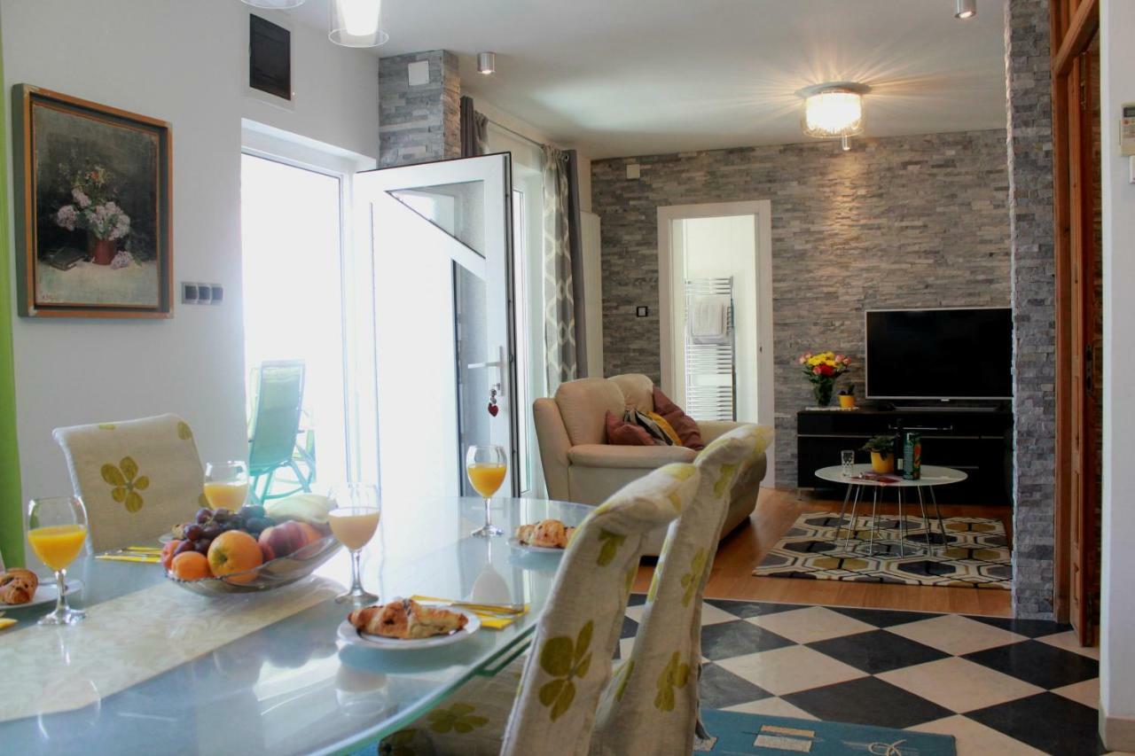 Apartment Dajana Bol Extérieur photo