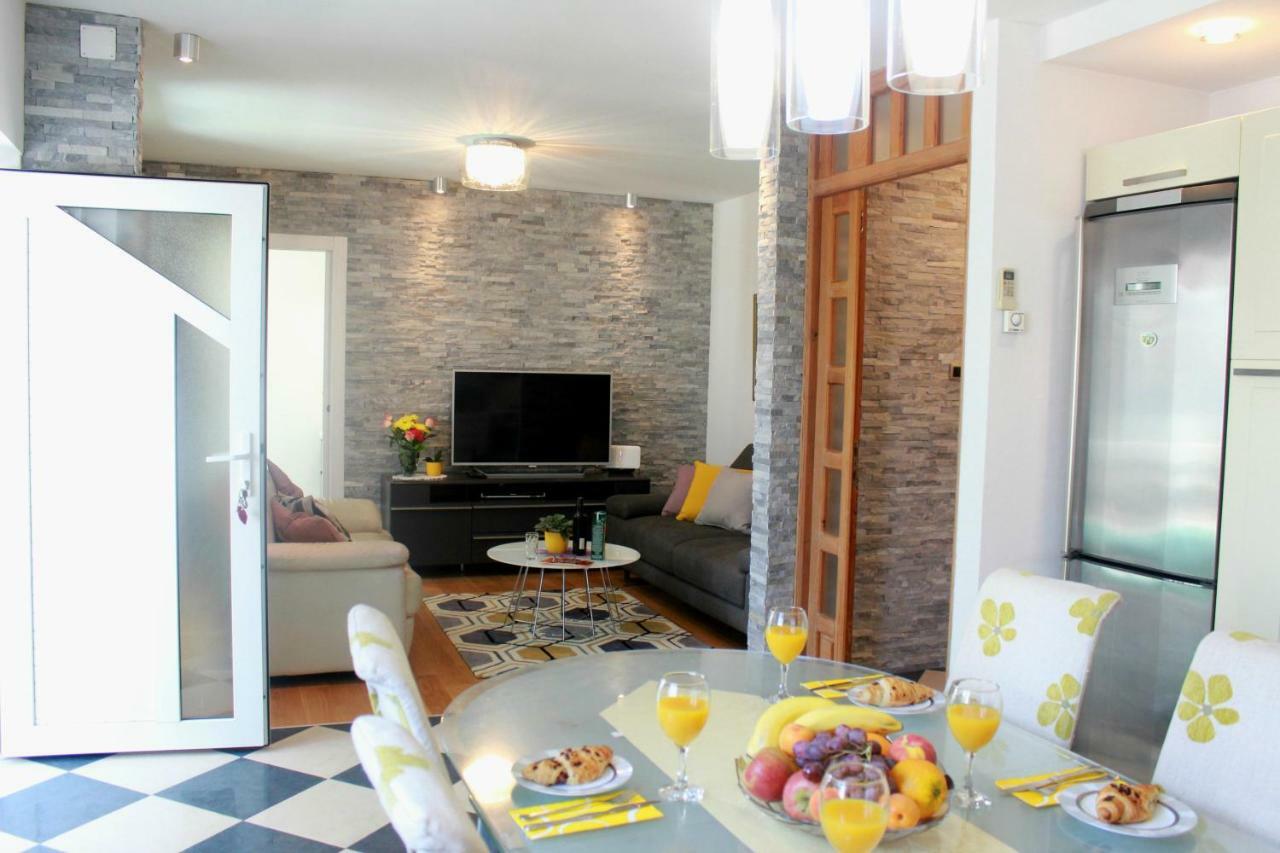 Apartment Dajana Bol Extérieur photo